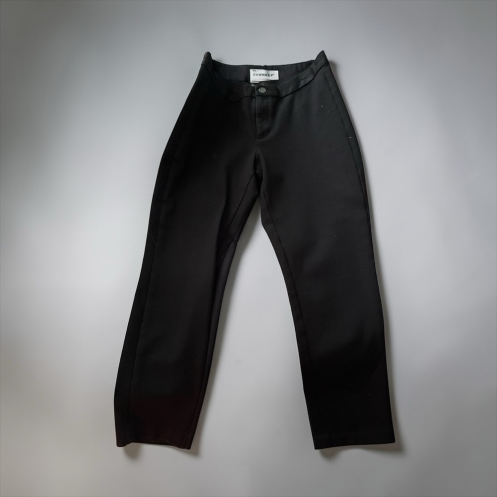 Banana Republic Black Women's Capris - Sleek Straight Leg